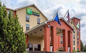 Holiday Inn Express By Ihg  2*